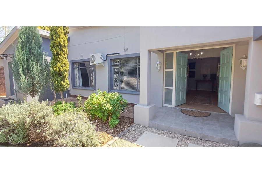 4 Bedroom Property for Sale in Jim Fouchepark Free State